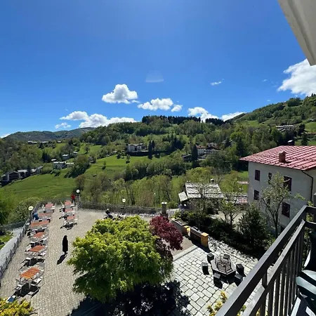 Miramonti Family & فندق